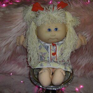 RARE Cabbage Patch Doll Blonde Hair Blue Eyes Dress Signed & Register#: e718xa